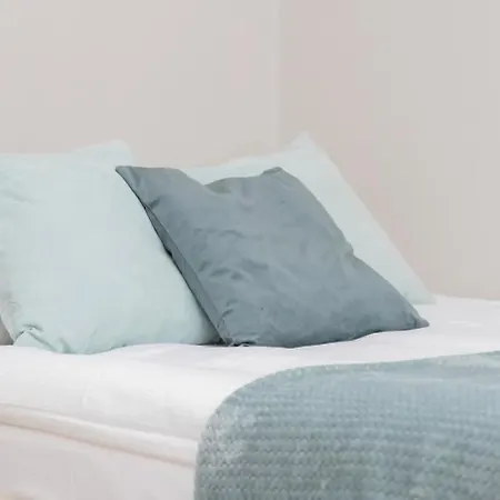 Apartment Cosy With Balcony In By Renters *