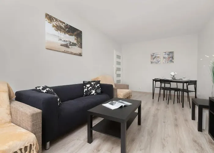 Apartamento Cosy With Balcony In By Renters Gdansk