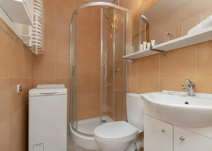 Apartamento Cosy With Balcony In By Renters